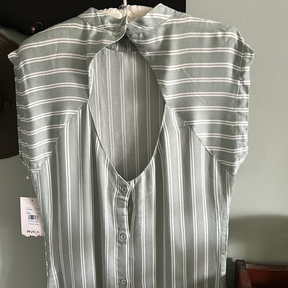 - RVCA DRESS - Picture 5 of 8